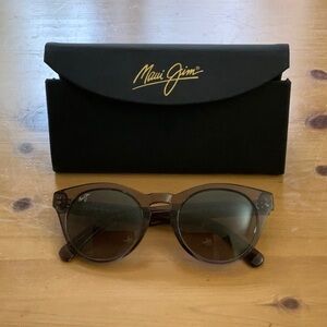 Maui Jim gray Sunglasses